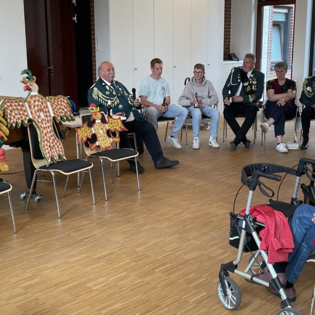 Vorstellung der Schützenvögel durch Michael Herbst und weitere Schützenbrüder (13.6.2024)