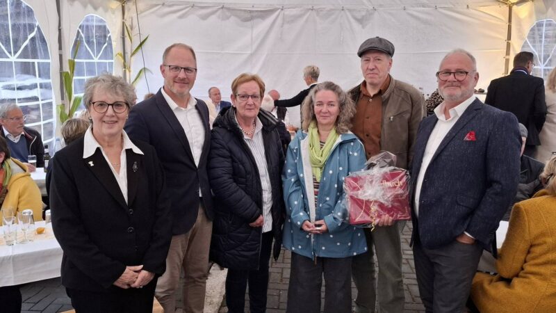 Rundes Jubiläum bei Bestattungen Herbst: Familie Herbst schenkt dem Altenheim St. Marien Haldern eine Kirchenorgel (RP 01.10.2024)