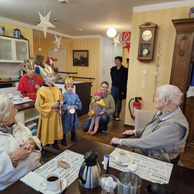 Sternsinger zu Besuch in St. Marien (6.1.2025)