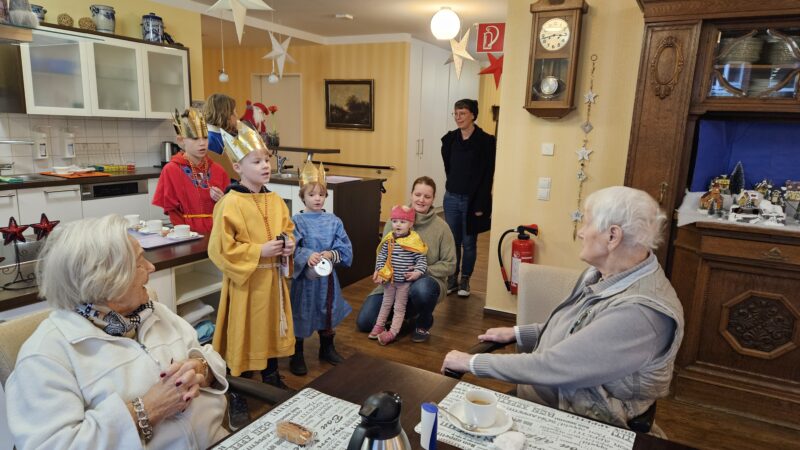 Sternsinger zu Besuch in St. Marien (6.1.2025)