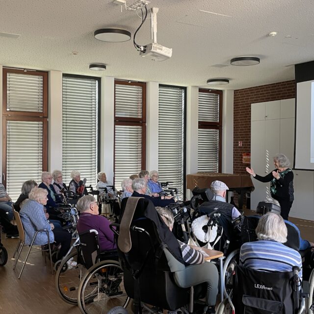 Bildervortrag zum Thema ‚Die Geschichte vom Marienhospital bis zum heutigen Senioren- und Pflegeheim‘ (3.4.2025)