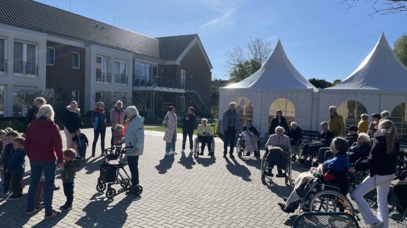 Frühlingsspaziergang mit Bewohnern des Witte Hüs und dem Waldzwerge-Kindergarten (8.4.2026)