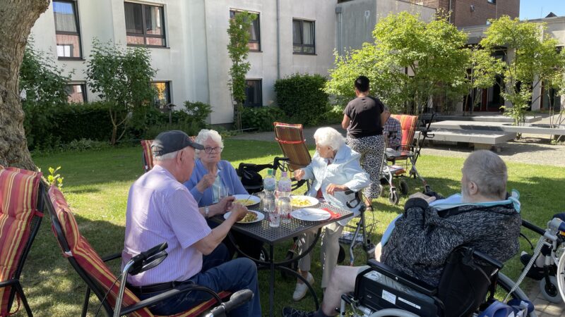 Der Pommeswagen hat für Bewohner des Witte Hüs geöffnet! (28.5.2026)