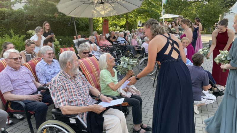 Schützenumzug durch den Innenhof (13.7.2026)